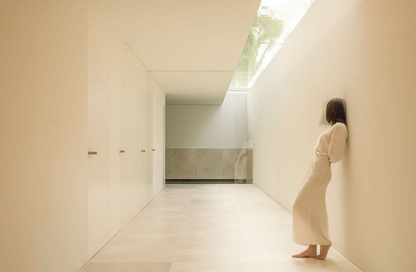 Errores a evitar al elegir puertas de suelo a techo